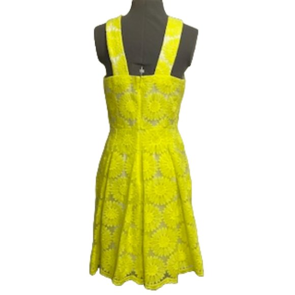CREMIEUX 'Natalie' Daisy Yellow Halter Dress Size 4 NWT - Picture 3 of 16